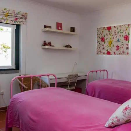 Semesterbostad Sintra • Banzao House With Swimming Pool